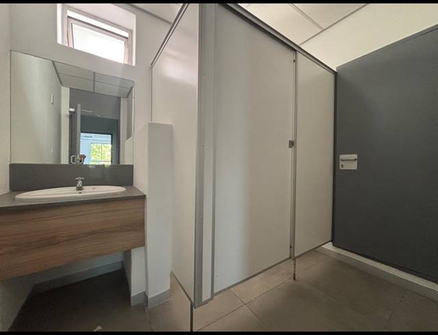 971M² OFFICE TO LET IN TYGER VALLEY